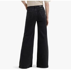 Wrangler Women's Dark Wide Leg Jeans